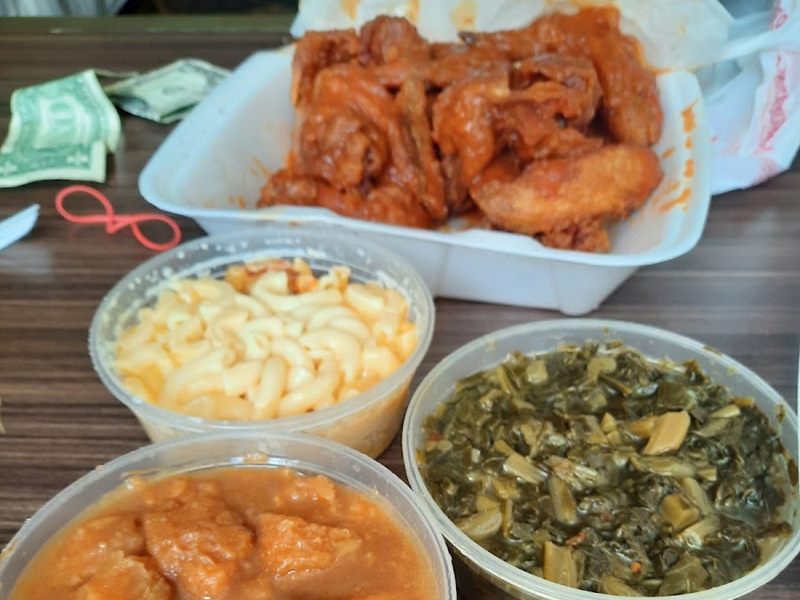 Kim's Wings food