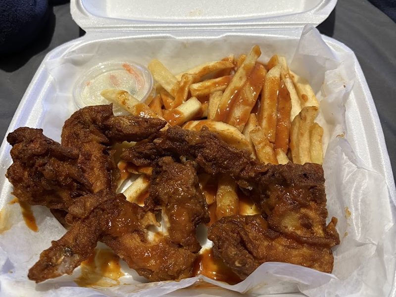 Kim's Wings food